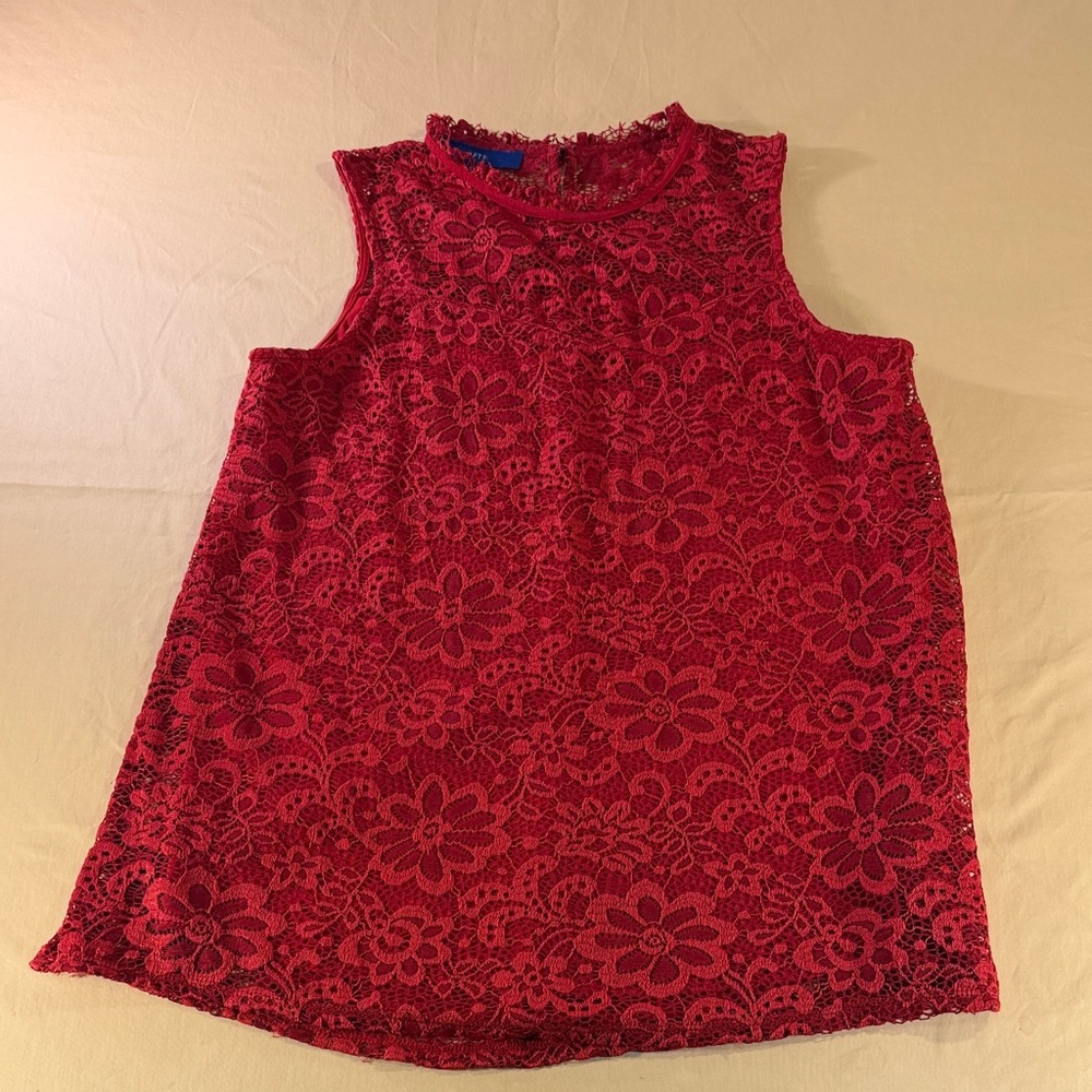 Apt-9 women’s top red layered lace round neck sleeveless size small